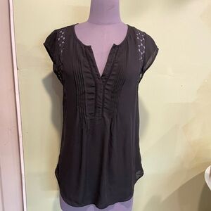 Pea in the Pod Maternity cap sleeve Blouse, black size Small